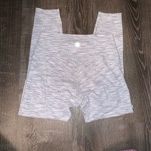 Lululemon 7/8 Luon leggings